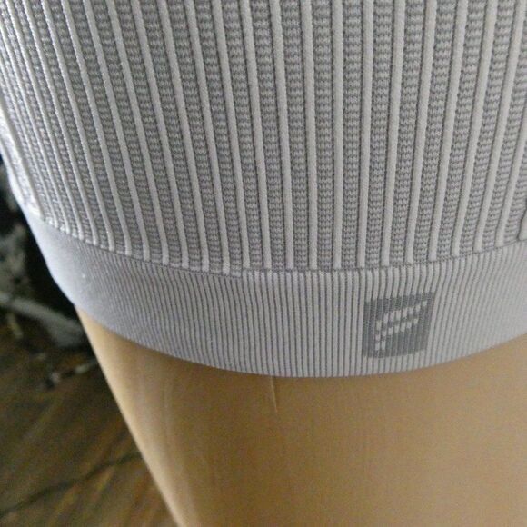 Fabletics Oula Seamless Tank Top Floral Grey - Picture 6 of 8